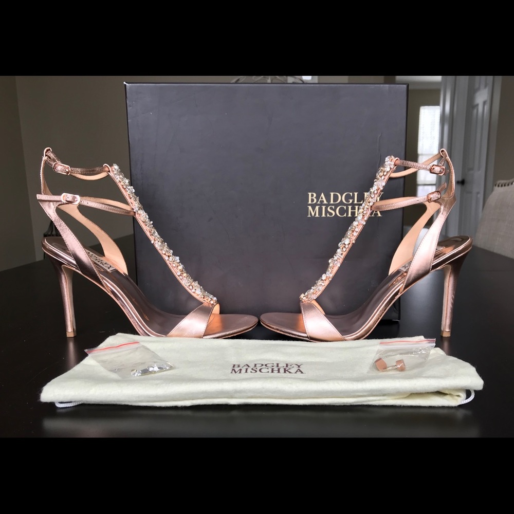 Badgley Mischka Collection 4’ Rose Gold Stilettos